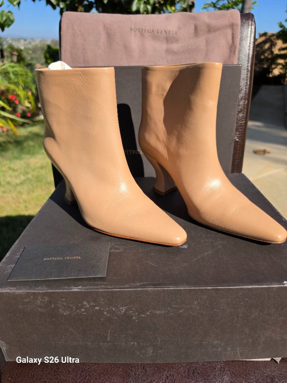 BOTTEGA VENETA Nude Leather Ankle Booties 8B EU 38 w/Box Dust Bag Care Card EXC
